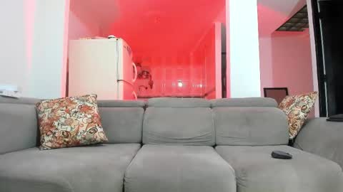 Snapshot of issalovexxx chatting on 11.01.25 Isabella  online show from 11.01.25