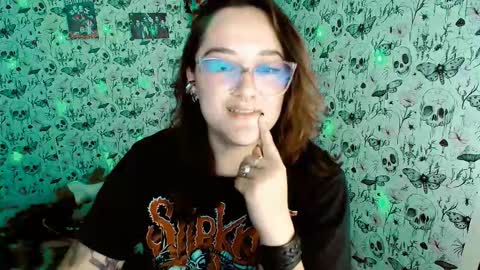 Yiz online show from 03.16.26