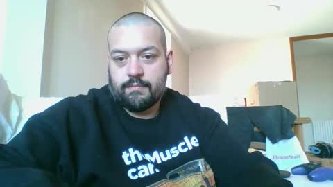 Snapshot of italianbigboy932 chatting on 05.16.26 italianbigboy932 online show from 05.16.26