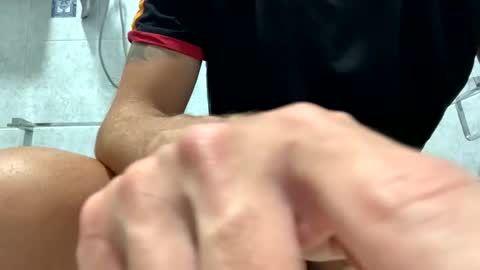 italianbigcock91 online show from 03.11.26