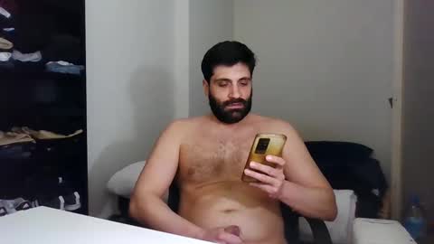 Snapshot of italianboybcn chatting on 01.27.25 italianboybcn online show from 01.27.25