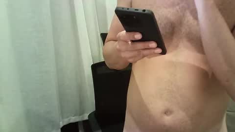 Snapshot of italianboybcn chatting on 09.10.25 italianboybcn online show from 09.10.25