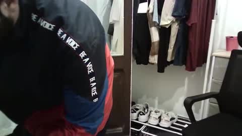 italianboybcn online show from 11.01.25