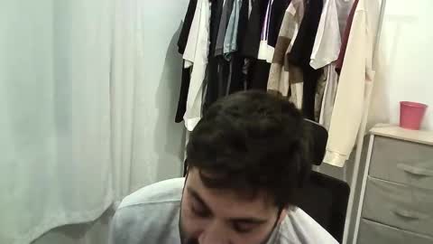 italianboybcn online show from 11.26.25