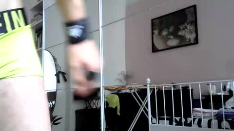 Snapshot of italianmonsterd chatting on 09.10.25 italianmonsterD online show from 09.10.25