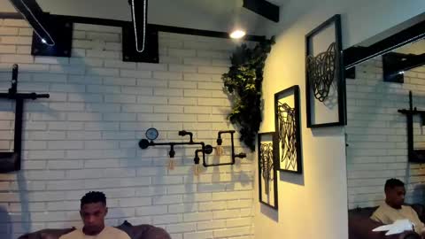 Italo Moore online show from 09.28.25