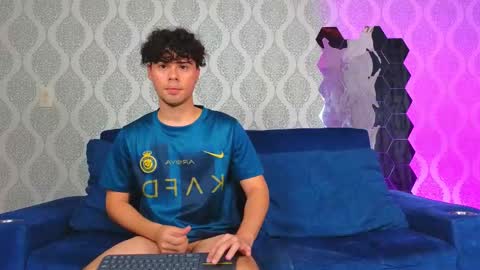 Ithan and Friends online show from 02.11.25