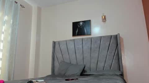 Snapshot of its_canella chatting on 01.03.25 canella online show from 01.03.25