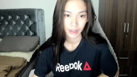 Snapshot of its_me_cora chatting on 02.07.25 Cora online show from 02.07.25