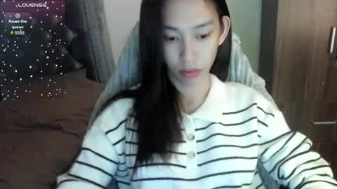 Snapshot of its_me_cora chatting on 02.09.25 Cora online show from 02.09.25