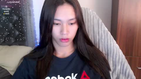 Snapshot of its_me_cora chatting on 02.13.25 Cora online show from 02.13.25