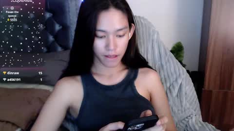 Snapshot of its_me_cora chatting on 02.18.25 Cora online show from 02.18.25