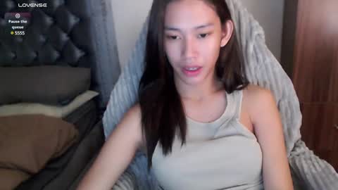 Snapshot of its_me_cora chatting on 03.03.25 Cora online show from 03.03.25