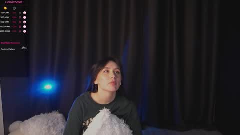 Sophie online show from 11.27.25