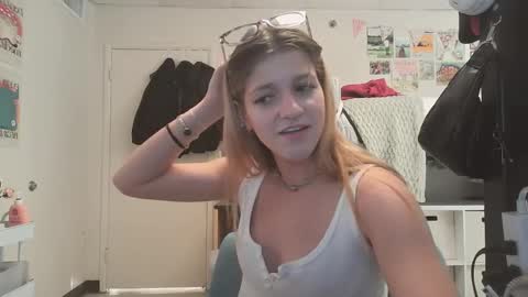 Alex Love online show from 02.07.25