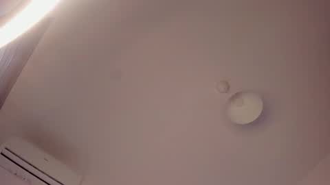 Isabella online show from 09.11.25