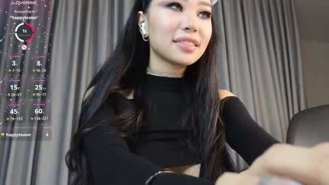 Snapshot of itsdevilcat chatting on 01.27.25 Queen Liya online show from 01.27.25