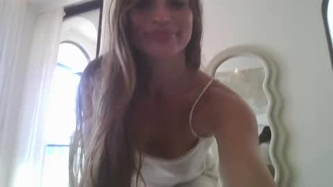 Snapshot of itskatarina chatting on 06.08.26 katarina online show from 06.08.26