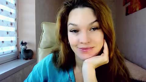 itslunaday online show from 10.31.25