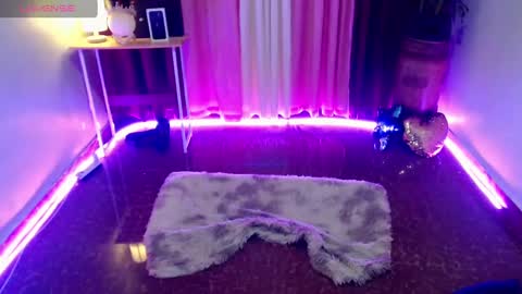 Snapshot of itsmemoiraa69 chatting on 03.09.25 itsmemoiraa69 online show from 03.09.25