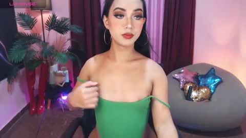 Sofia online show from 10.18.25