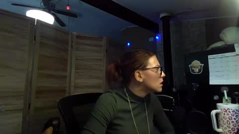 Snapshot of itsmesophie_x chatting on 09.24.25 ItsMeSophie X online show from 09.24.25