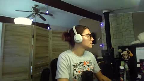 Snapshot of itsmesophie_x chatting on 10.16.25 ItsMeSophie X online show from 10.16.25