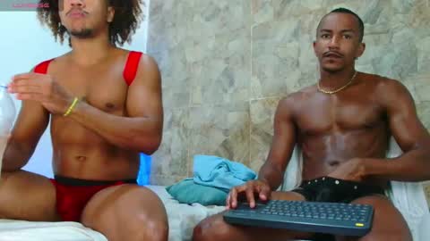 Snapshot of itsmikenoir chatting on 10.18.25 Limited offer 50    online show from 10.18.25