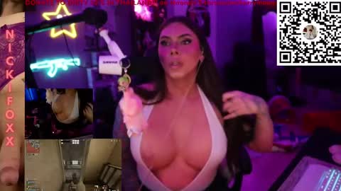 Nicki Foxx online show from 09.09.25