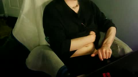 Snapshot of itsnotliam834 chatting on 09.17.25 itsnotliam834 online show from 09.17.25