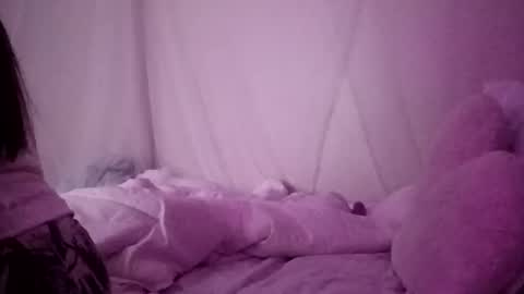 Snapshot of itspersialove chatting on 10.15.25 itspersialove online show from 10.15.25