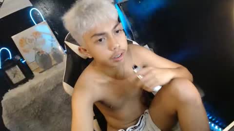 Snapshot of itsyourcummerboy_xx chatting on 05.18.26 Kyle online show from 05.18.26