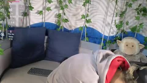 Snapshot of itszairen chatting on 06.02.26 itszairen online show from 06.02.26