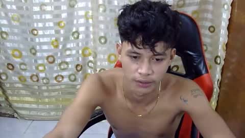 Snapshot of itzme_john chatting on 03.04.26 itzme_john online show from 03.04.26