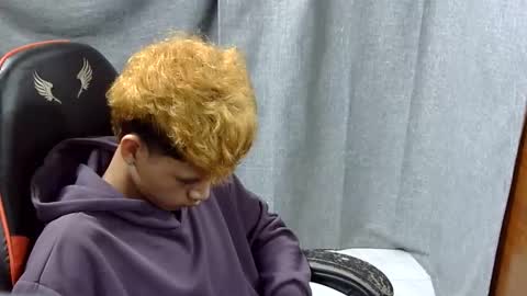 Snapshot of itzme_john chatting on 06.05.26 itzme_john online show from 06.05.26