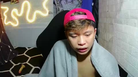 Snapshot of itzurrey chatting on 11.18.25 itzurrey online show from 11.18.25