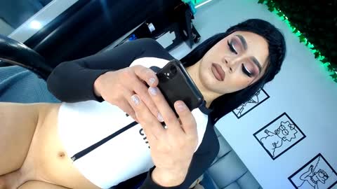 Snapshot of ivan_standford chatting on 01.04.25 y online show from 01.04.25