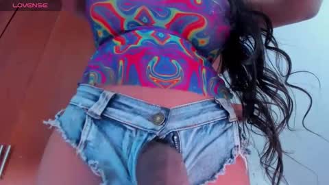 Snapshot of ivannapretyts chatting on 10.21.25 ivannapretyts online show from 10.21.25