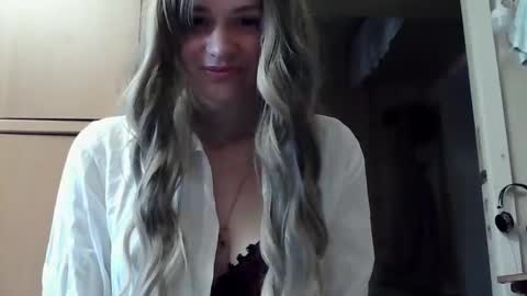 ivetta911 online show from 10.21.25