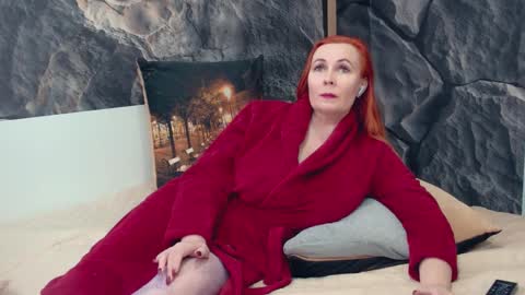 Snapshot of ivettasplash chatting on 11.27.25 IrennaSplash online show from 11.27.25