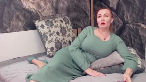 Snapshot of ivettasplash chatting on 12.01.25 IrennaSplash online show from 12.01.25