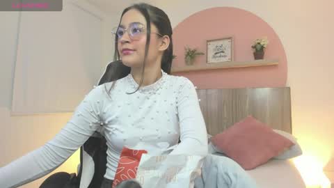 I V E T T E online show from 04.04.26