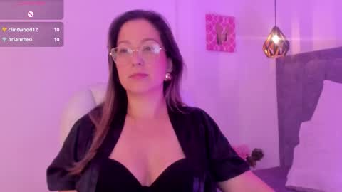 N A T H A L Y   online show from 01.10.26