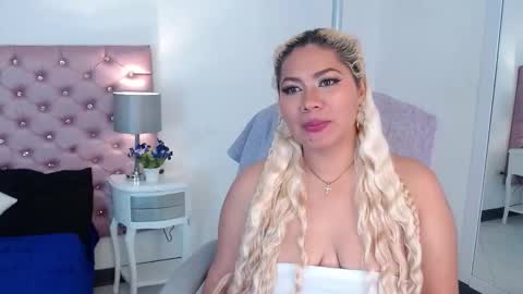 IvonnyBon online show from 02.06.26