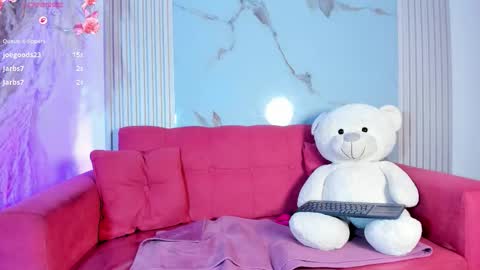 ivonymiller online show from 11.04.25