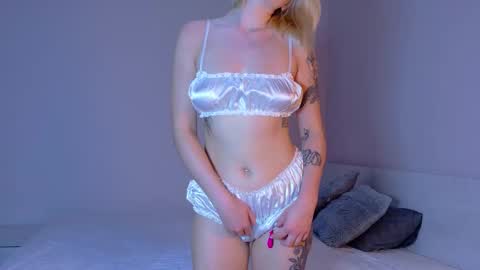 ivory_soule online show from 11.07.25