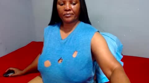 IVORYTITS48 online show from 02.05.25