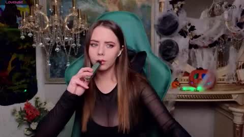 ivorywood_ online show from 11.01.25