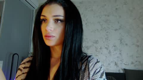 Ivy bellee online show from 01.21.25
