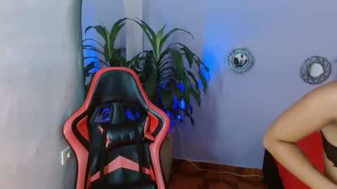 ivy_scorpio online show from 10.15.25